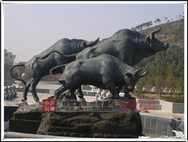 開拓牛銅雕.jpg 開拓牛銅雕.jpg