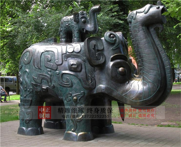 銅雕坐臥象.jpg 銅雕坐臥象.jpg