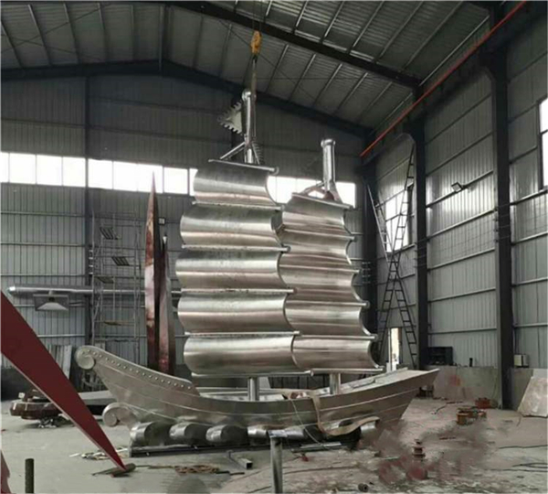 一帆風(fēng)順雕塑.jpg 一帆風(fēng)順雕塑.jpg