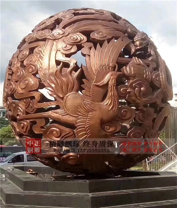 廣場(chǎng)銅雕.jpg 廣場(chǎng)銅雕.jpg