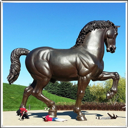 玻璃鋼仿銅馬雕塑 玻璃鋼仿銅馬雕塑