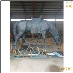 鑄銅關(guān)公 黑青色銅馬擺件