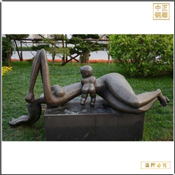 鑄銅關(guān)公 抽象園林母女銅雕塑