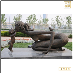 鑄銅關公 母女親吻銅雕塑