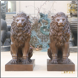 鑄銅關(guān)公 兩個(gè)銅獅子擺件