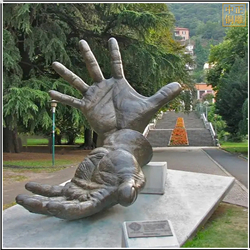 鑄銅關(guān)公 大型室外銅手掌雕塑