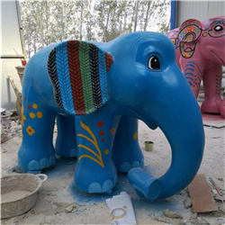 鑄銅彩繪卡通小象 鑄銅彩繪卡通小象